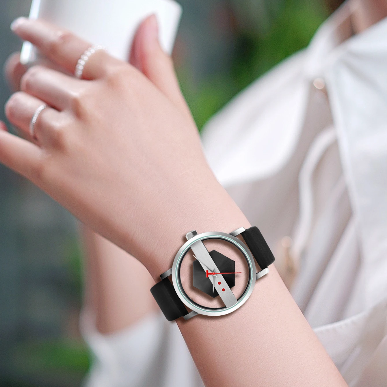 Inception Orbit Uhr