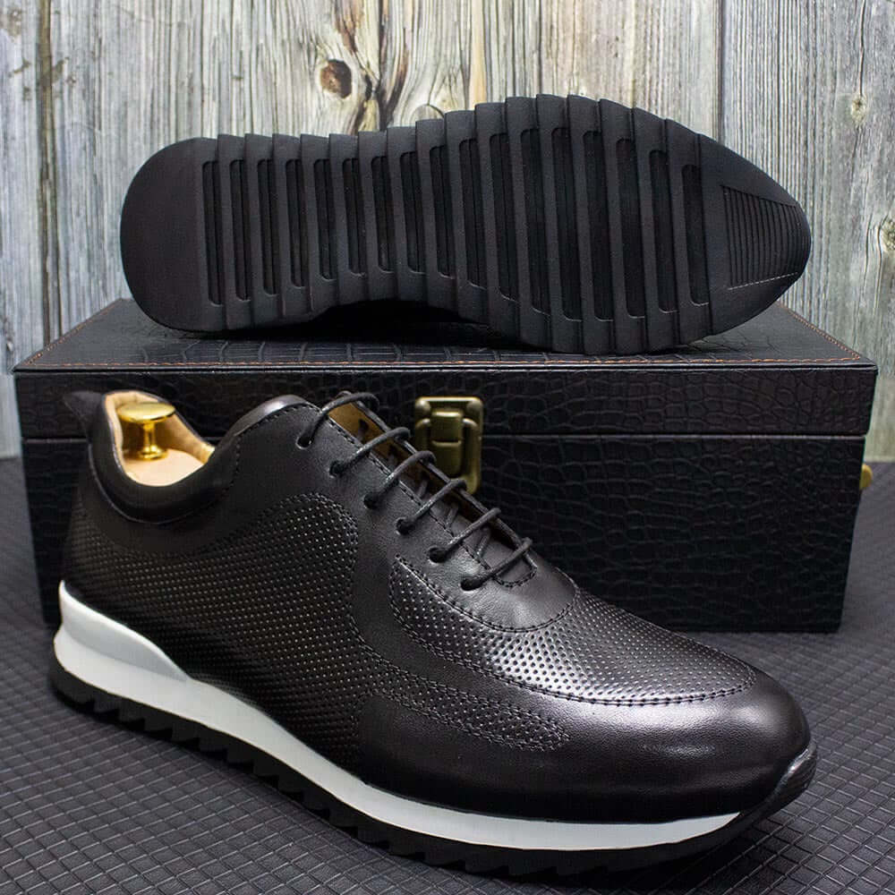 Elegant Lucano Leather Sneakers with orthopedic insole, perfect for men's casual wear. Stylish and breathable for everyday comfort.