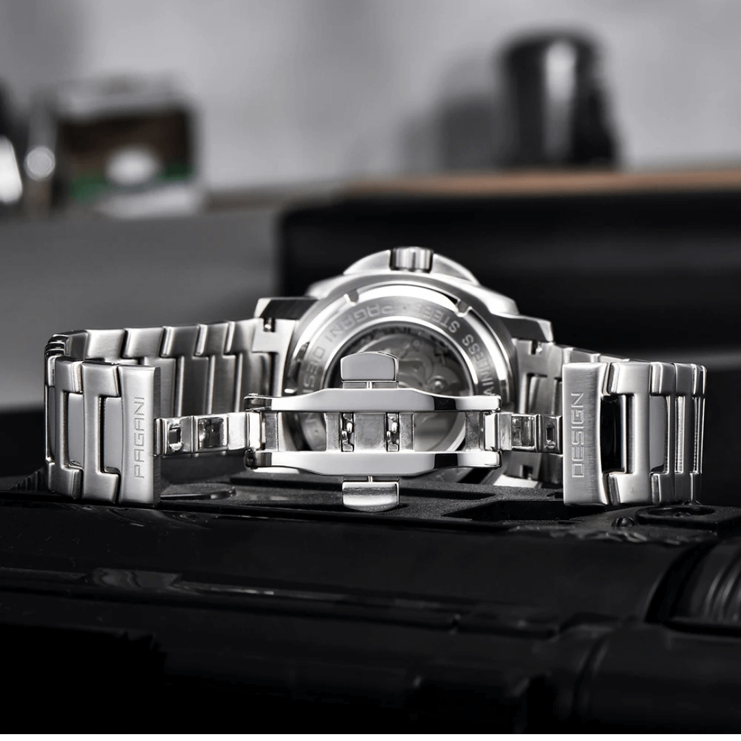 Valenor Automatic Diver Signature watch back view with stainless steel design