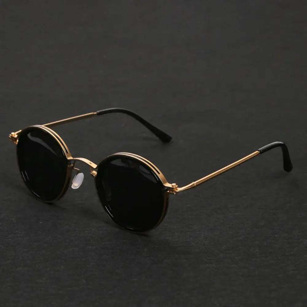 Sterling Shades UV protection men's sunglasses with polarized lenses. Lightweight and stylish sunglasses for driving and travel.